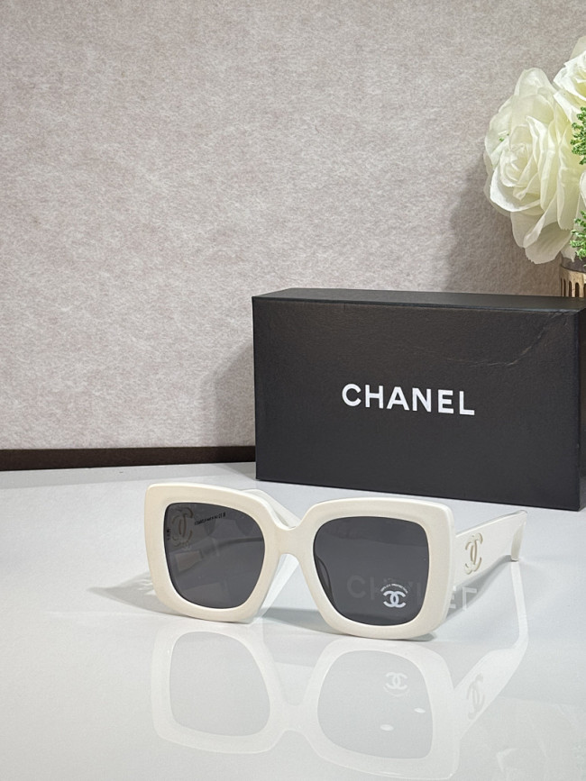 CHNL Sunglasses AAAA-7045