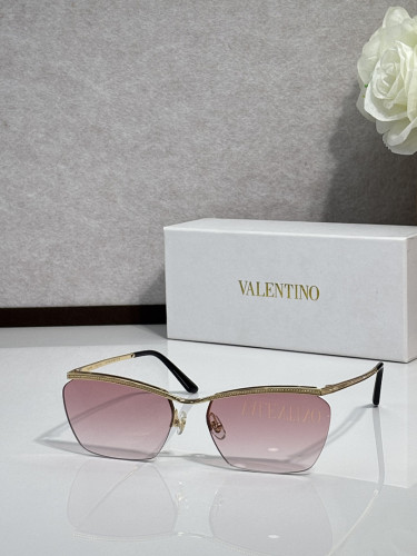 V Sunglasses AAAA-744
