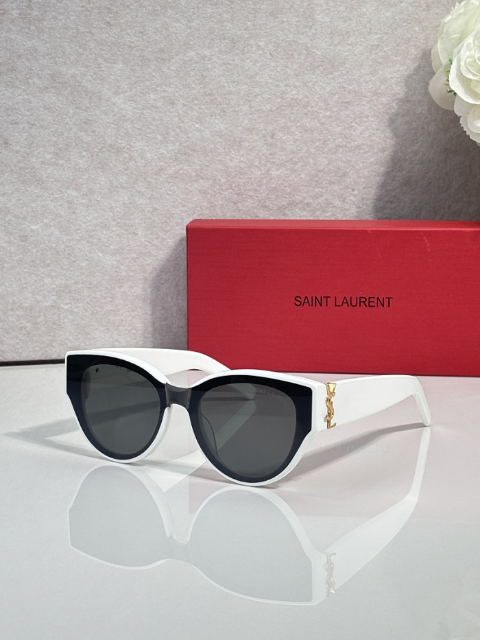 YL  Sunglasses AAAA-1902