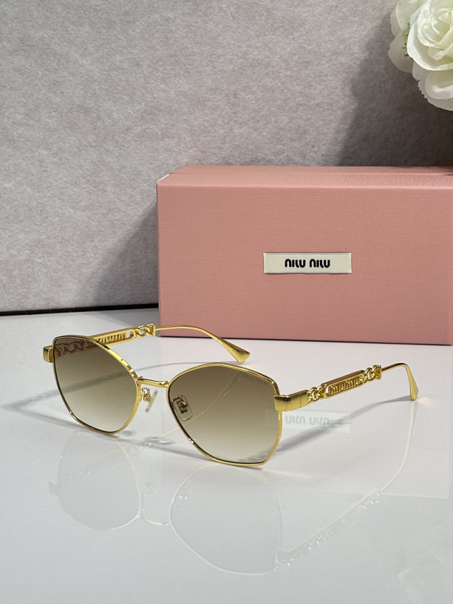 Miu Miu Sunglasses AAAA-3620