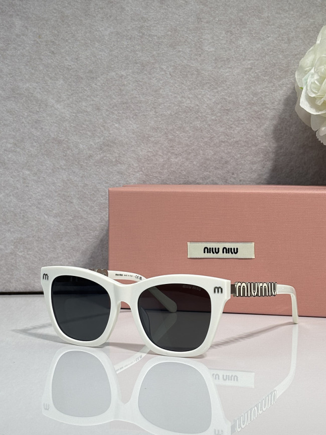 Miu Miu Sunglasses AAAA-3571