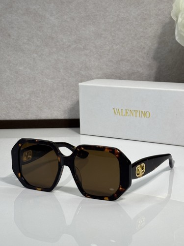 V Sunglasses AAAA-703