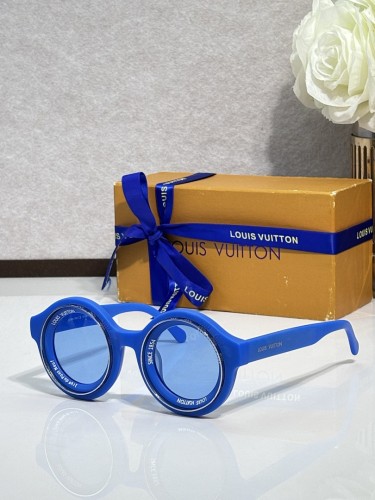 LV Sunglasses AAAA-7622