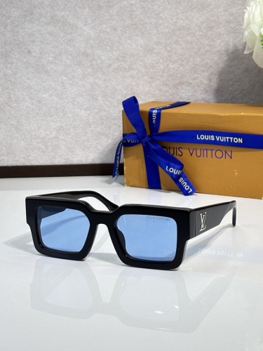 LV Sunglasses AAAA-7599