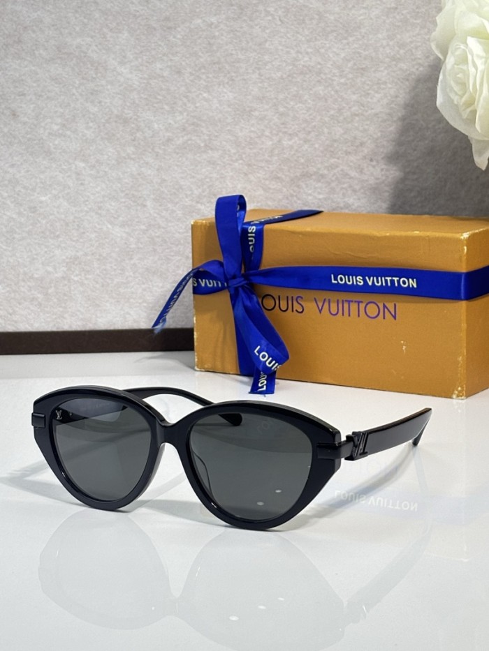 LV Sunglasses AAAA-7706