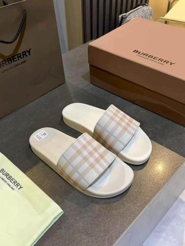 Burberry men slippers AAA-118