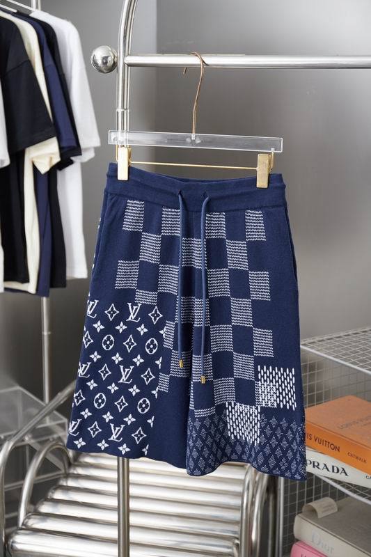 LV Shorts-1109(S-XL)