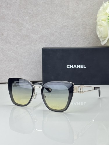 CHNL Sunglasses AAAA-8421
