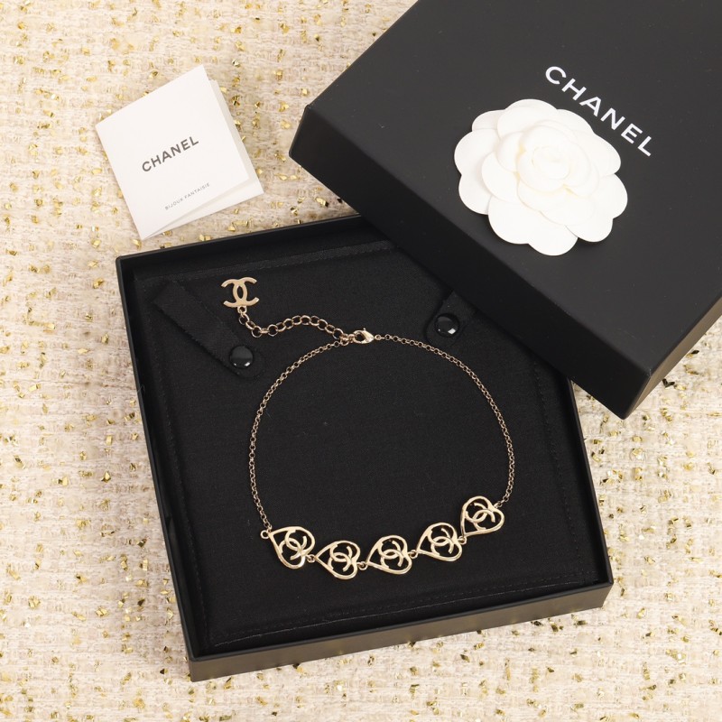 Chanel ハートのネックレス