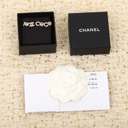 Chanelのイヤリング