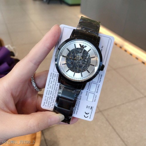 アルマーニの腕時計