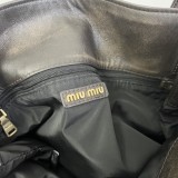 MiuMiuのトートバッグ
