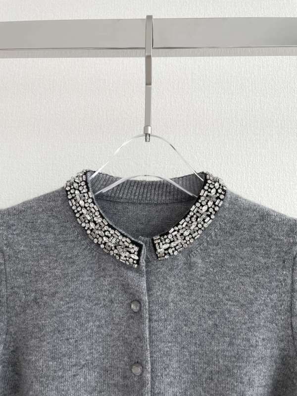 ダイヤモンドカラー半袖セーター