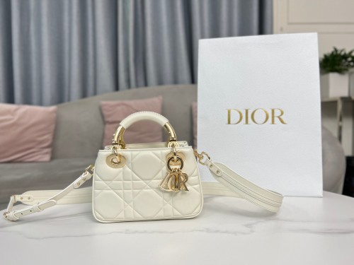 Dior レディース バッグ ショルダーバッグ
