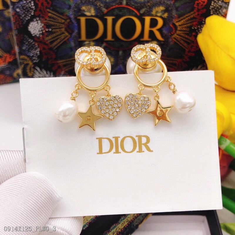 Diorのイヤリングおしゃれなイヤリングレディースイヤリング 真珠のイヤリング真鍮素材