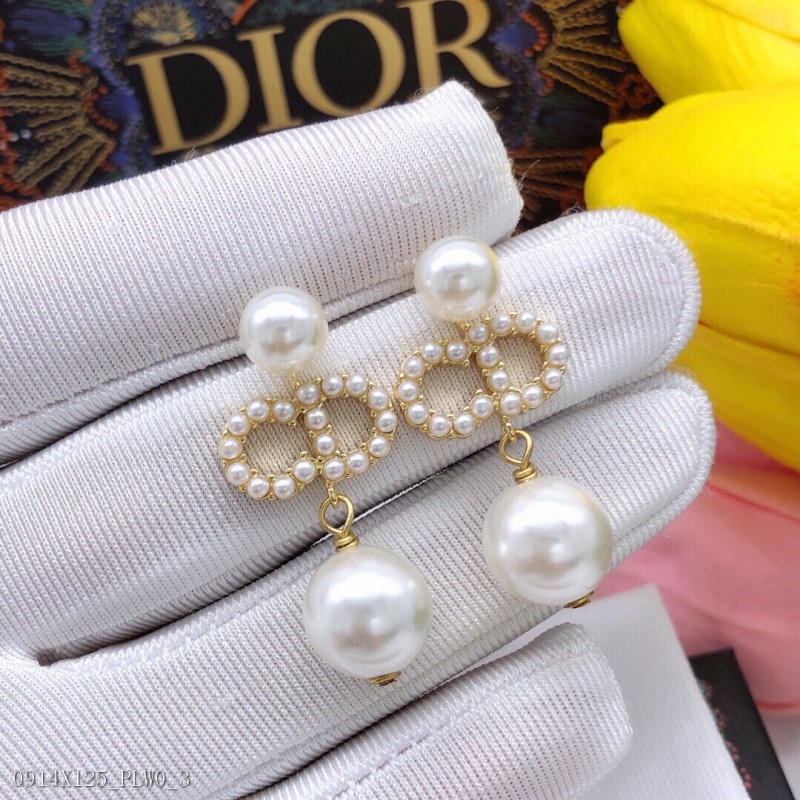 Diorのイヤリングおしゃれなイヤリングレディースイヤリング