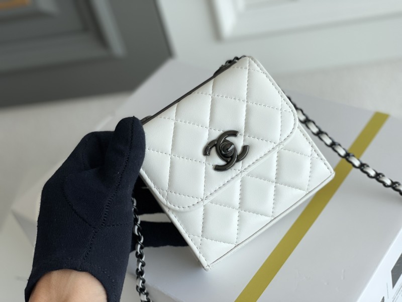 Chanelバッグおしゃれバッグレディースバッグ通勤バッグ斜めショルダーバッグ サイズ：11 x 11 x 5.5 cm