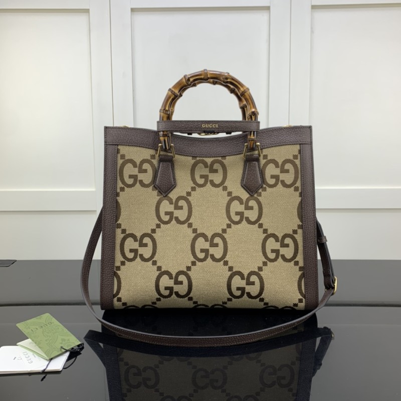 Gucciショルダーバッグおしゃれバッグ男女バッグ斜めショルダーバッグ サイズ：35 x 30 x 14 cm