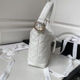 Chanelレディースバッグおしゃれバッグショルダーバッグ斜めショルダーチェーンバッグ サイズ：28×22.5×13cm