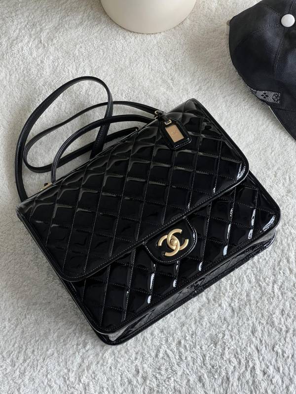Chanelレディースバッグおしゃれバッグショルダーバッグ斜めショルダーチェーンバッグ サイズ：31.5 x 31 x 9 cm