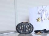 Diorショルダーバッグレディースバッグおしゃれバッグチェーンバッグ サイズ：16 x 11 x 9.5 cm