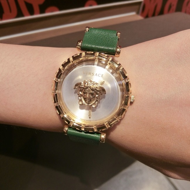 VERSACE(ヴェルサーチ) Palazzo Empire 女性 腕時計 JM-2007P300-ZEW022