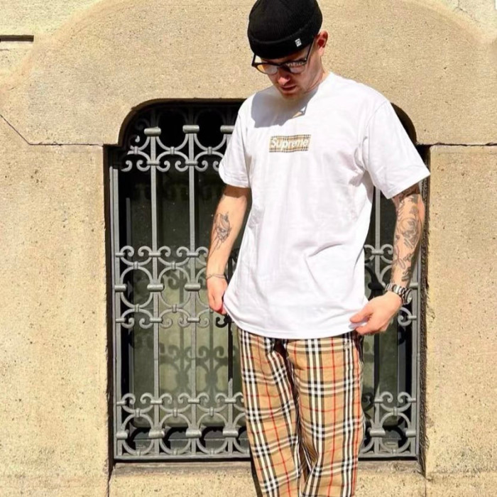 Supreme 22SS Burberry Box Logo Tee FZTX317