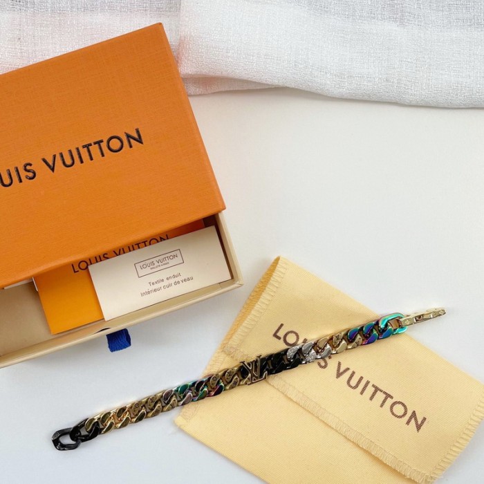 LV chan links patches Bracelet FZXL024