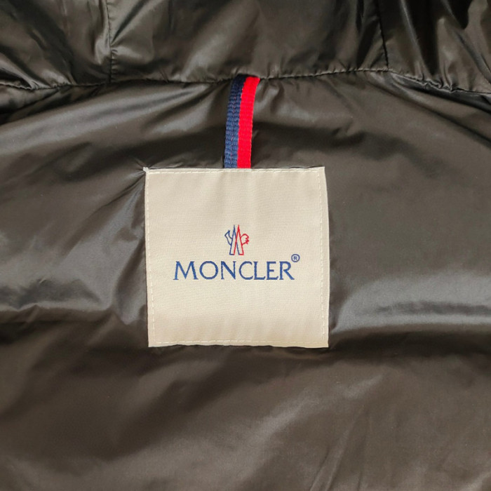 Moncler Vanoise Down vest jacket FZJK0569