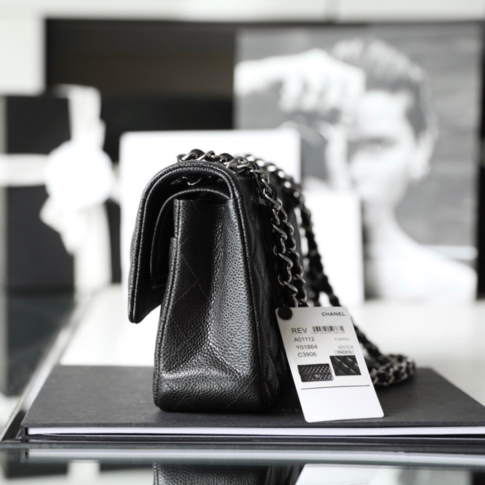 Chanel classic flap Medium Cowhide caviar FZBB025 15.5cm*25.5cm*6.5cm