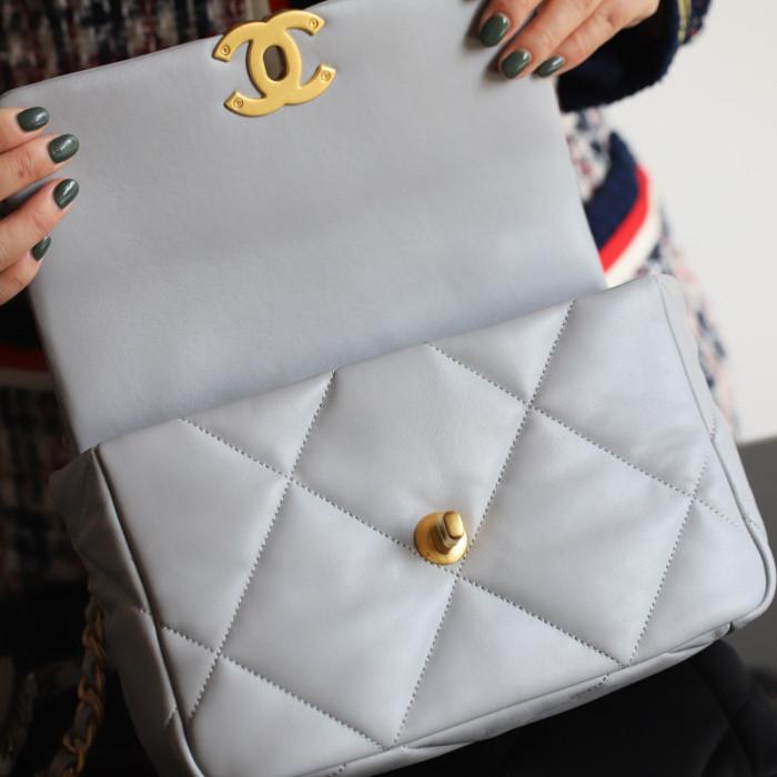 Chanel 19 bag Goat skin FZBB028 16cm*26cm*9cm