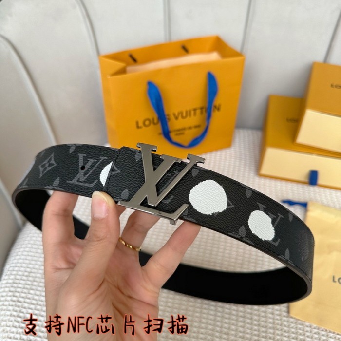 LV x YK LV INITIALES 40MM REVERSIBLE BELT FZYD002