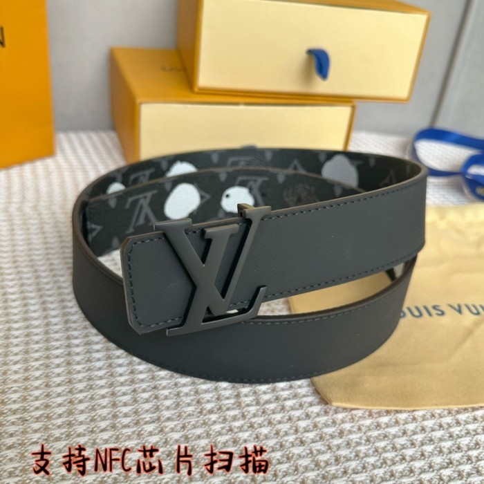 LV x YK LV INITIALES 40MM REVERSIBLE BELT FZYD002