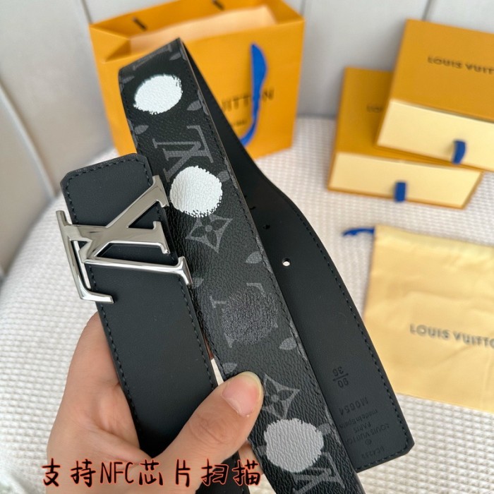 LV x YK LV INITIALES 40MM REVERSIBLE BELT FZYD002
