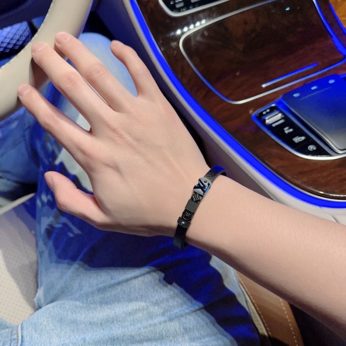 LV 22cm adjustable Bracelet FZPJ028