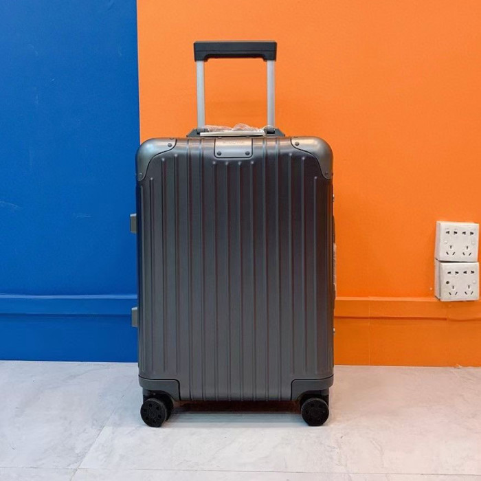 RIMOWA suitcase FZXLX001