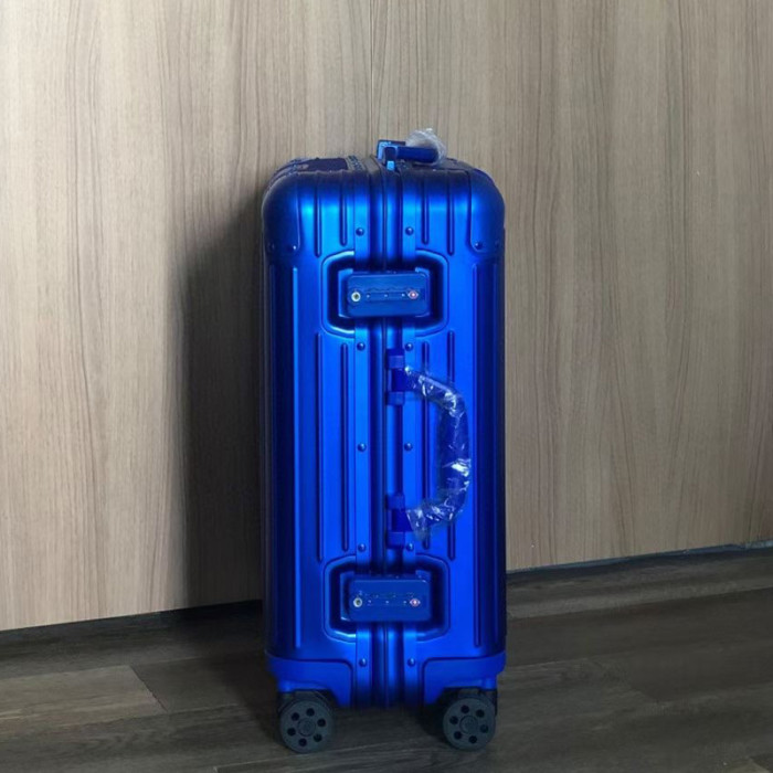 RIMOWA suitcase FZXLX001