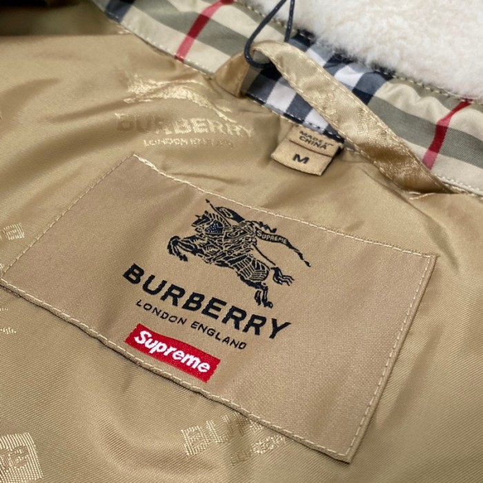 Supreme X Burberry Shearling Collar Down Puffer Jacket FZJK971