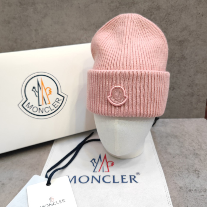 Moncler Wool Beanie Knitted Hat FZMZ171