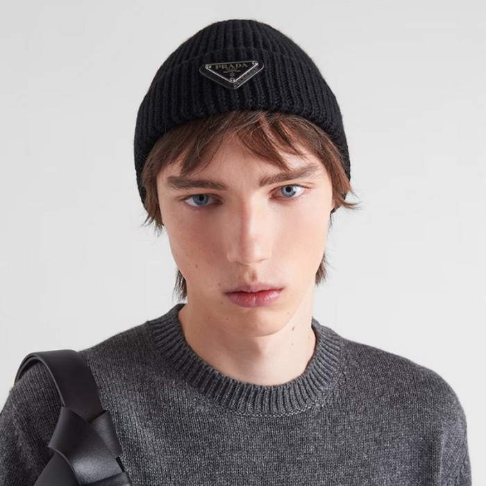 Prada Beanie Knitted Hat FZMZ176