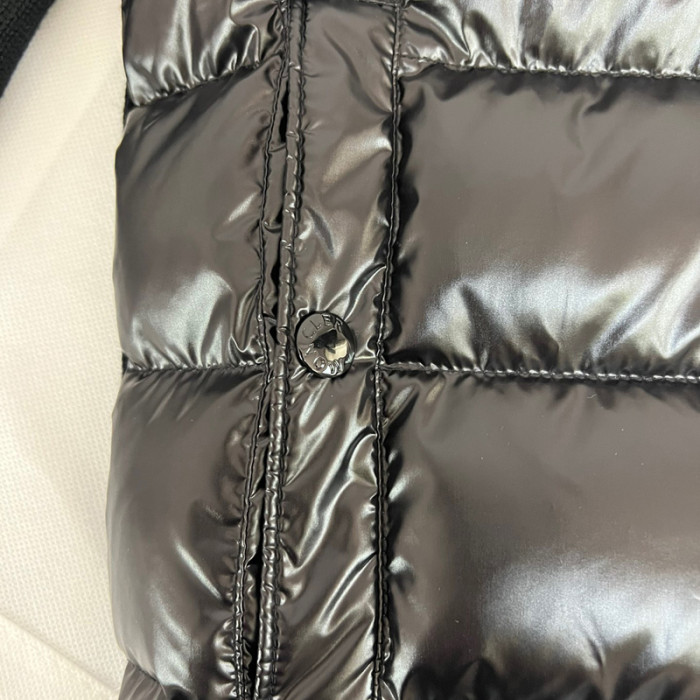 Moncler Down Jacket FZJK1183