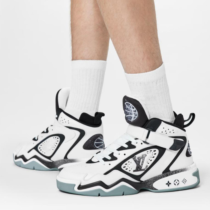 LV TRAINER 2 Shoes FZXZ114