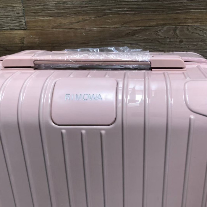 RIMOWA suitcase FZXLX002