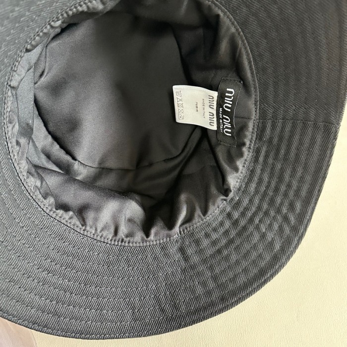 MIUMIU Fisherman's hat cap FZMZ183