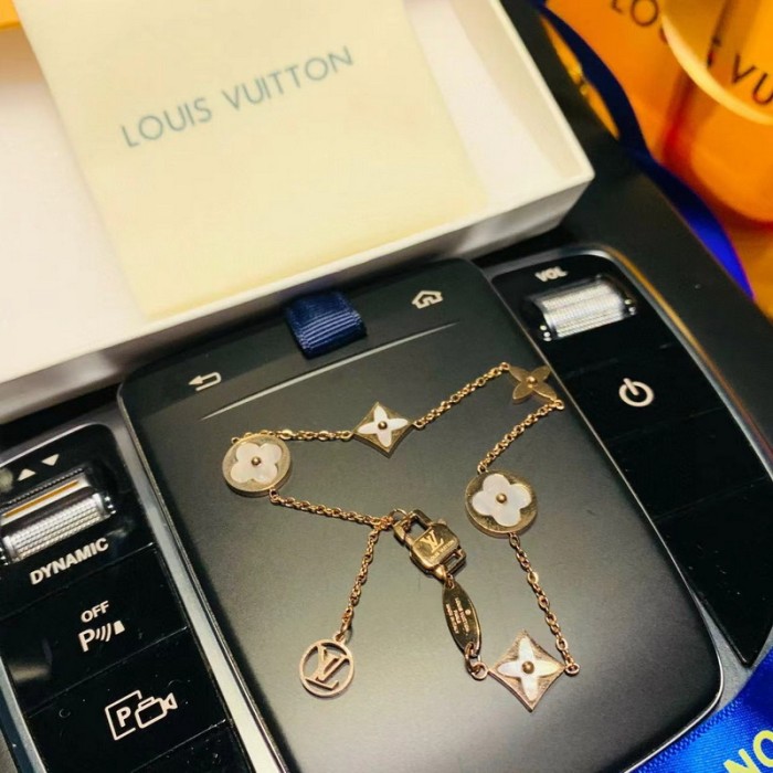 LV Bracelet FZPJ031