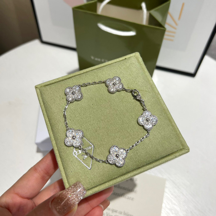 Van Cleef & Arpels Alhambra Bracelet FZPJ047