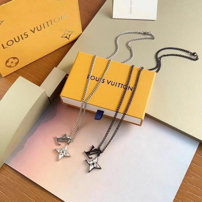 LV Monogram Bold necklace FZPJ036