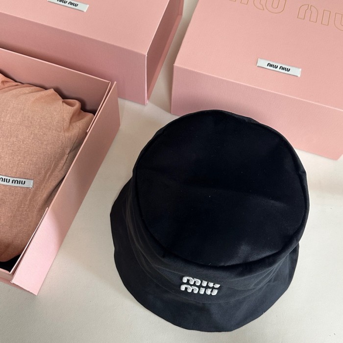 MIUMIU Velour Fisherman's hat cap FZMZ201