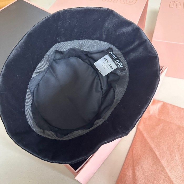 MIUMIU Velour Fisherman's hat cap FZMZ201
