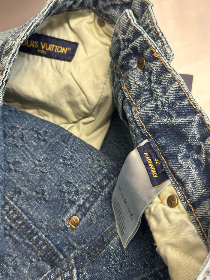 LV Monogram Jeans FZKZ1136